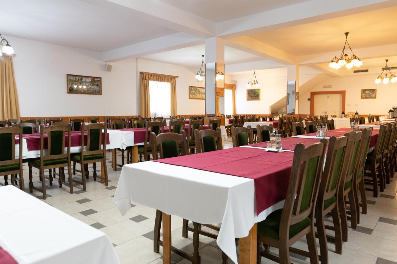 Hotel Mirni Kutak Otočac Dış mekan fotoğraf