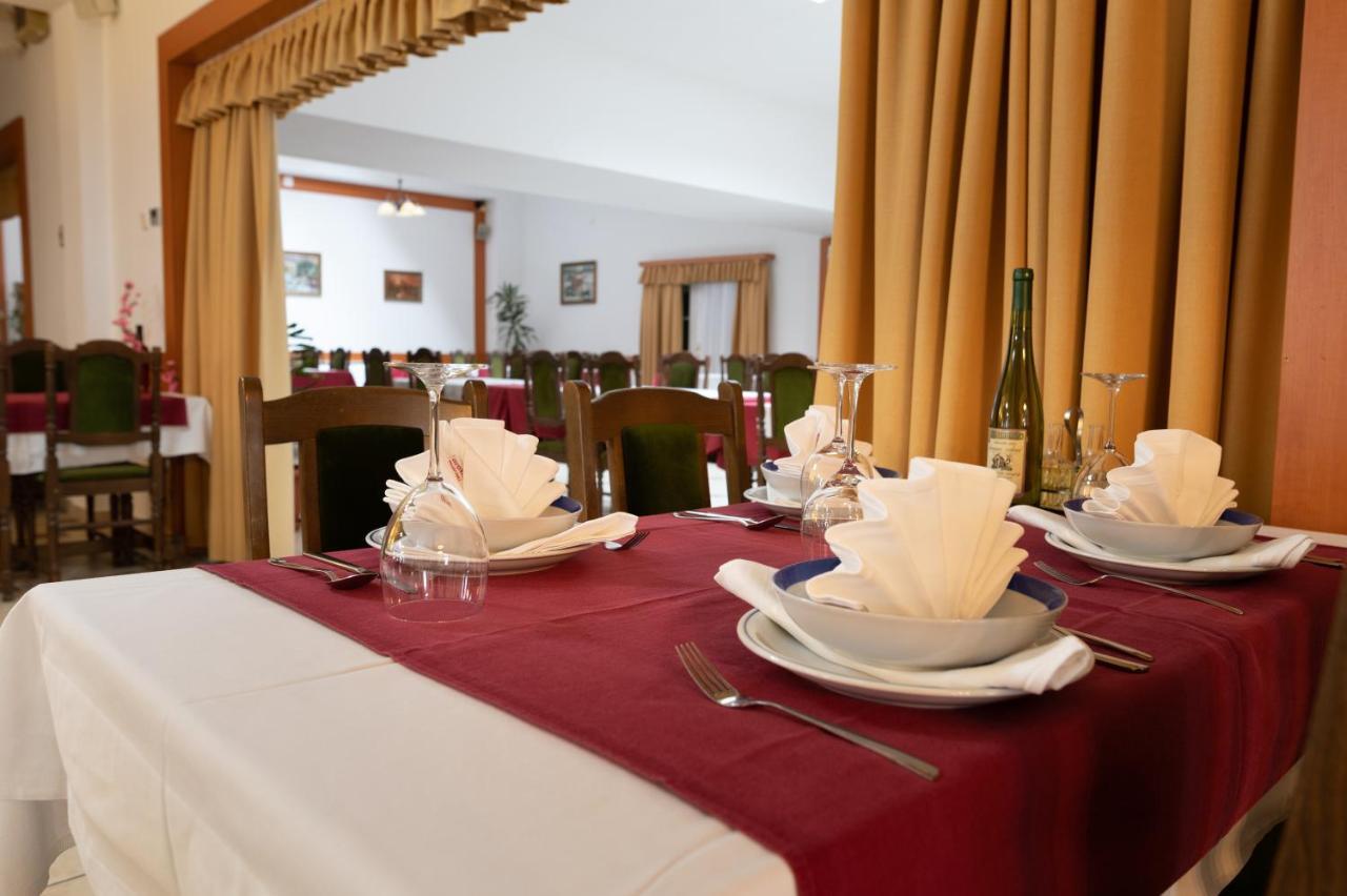 Hotel Mirni Kutak Otočac Dış mekan fotoğraf
